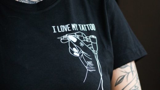 tee shirt tatouage